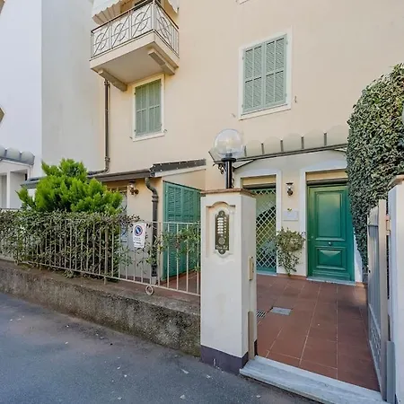 Victoria Hall - 2 Bedroom - Parking דירה בורדיגרה