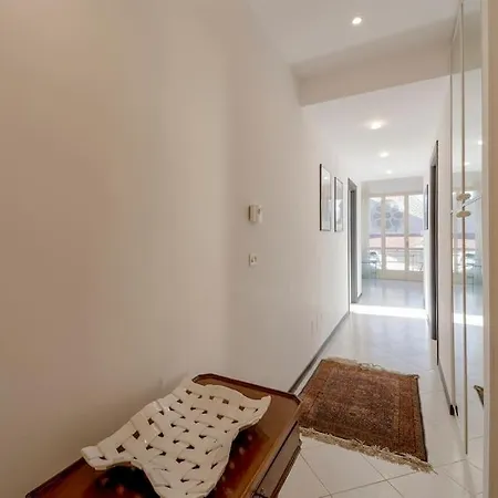 Victoria Hall - 2 Bedroom - Parking Апартаменты