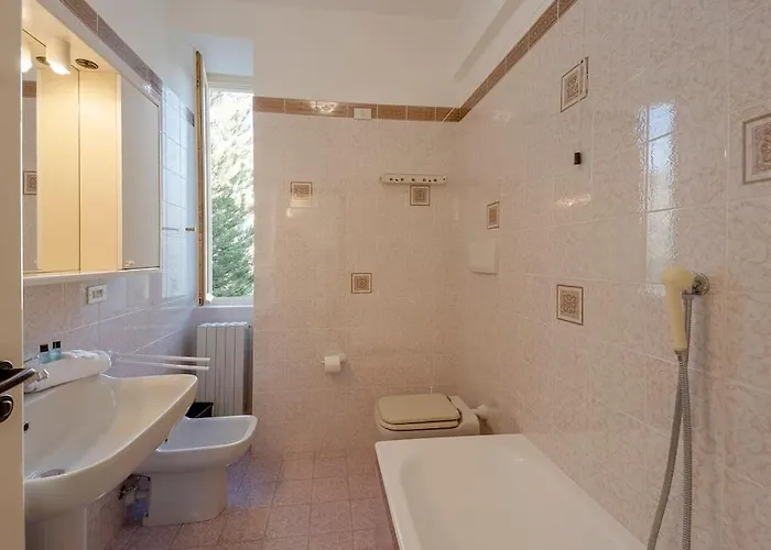 Victoria Hall - 2 Bedroom - Parking