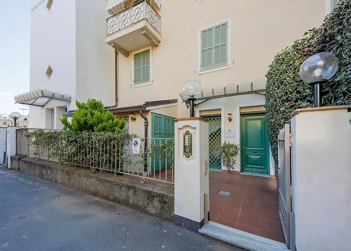 Victoria Hall - 2 Bedroom - Parking Apartment Bordighera
